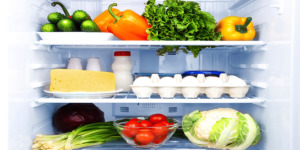 Lee más sobre el artículo Cómo organizar la heladera: Claves para conservar los alimentos