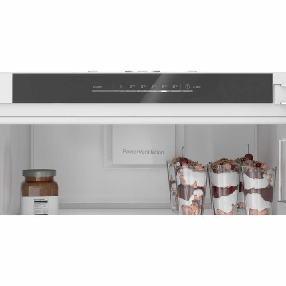 Refrigerador integrable panelable Bosch KIR81ADD0